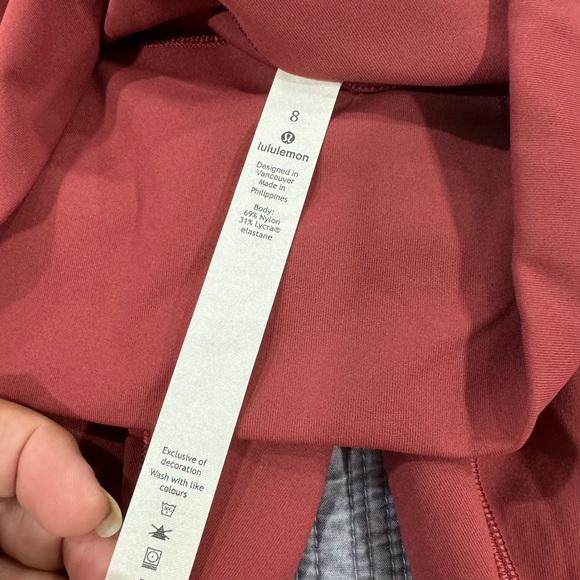 LULULEMON WOMEN’S
WUNDER UNDER Crop HR TIGHT 21” size 8 - Picture 5 of 9